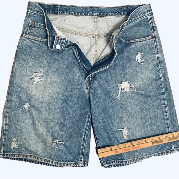 Sold. Levi’s 550 jeans shorts - Picture 14 of 16